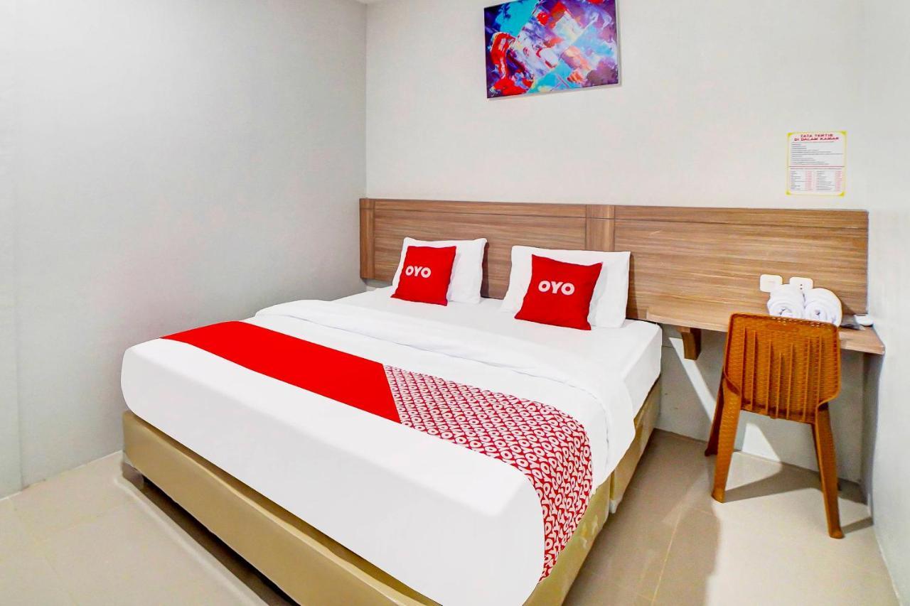 Oyo 91211 Mega Comfort Guest House Medan Zewnętrze zdjęcie