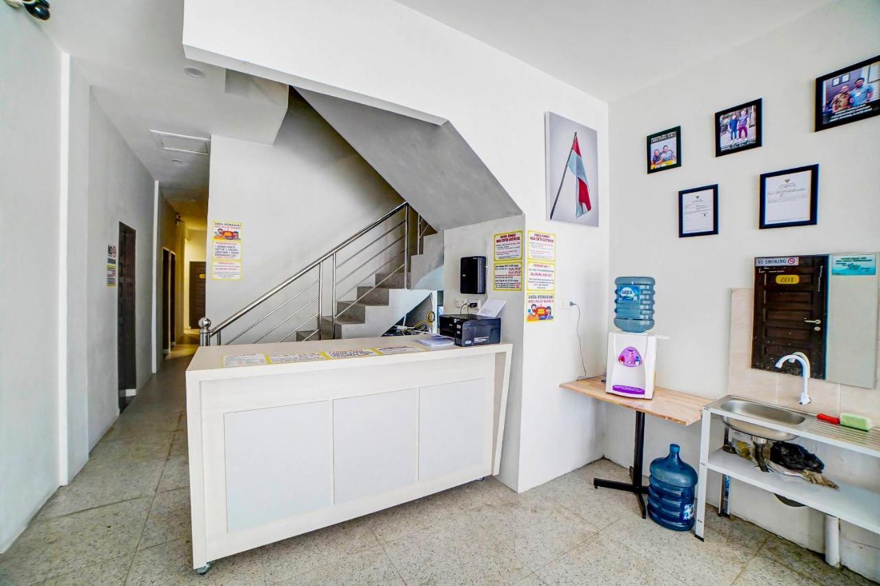 Oyo 91211 Mega Comfort Guest House Medan Zewnętrze zdjęcie